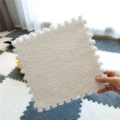 Soft Plush Baby Play Mat for Winter Crawling 30x30cm